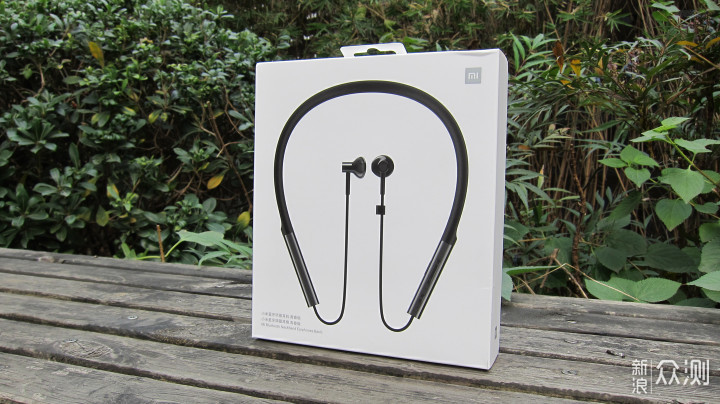 无线听音普及者 小米蓝牙项圈耳机青春版体验